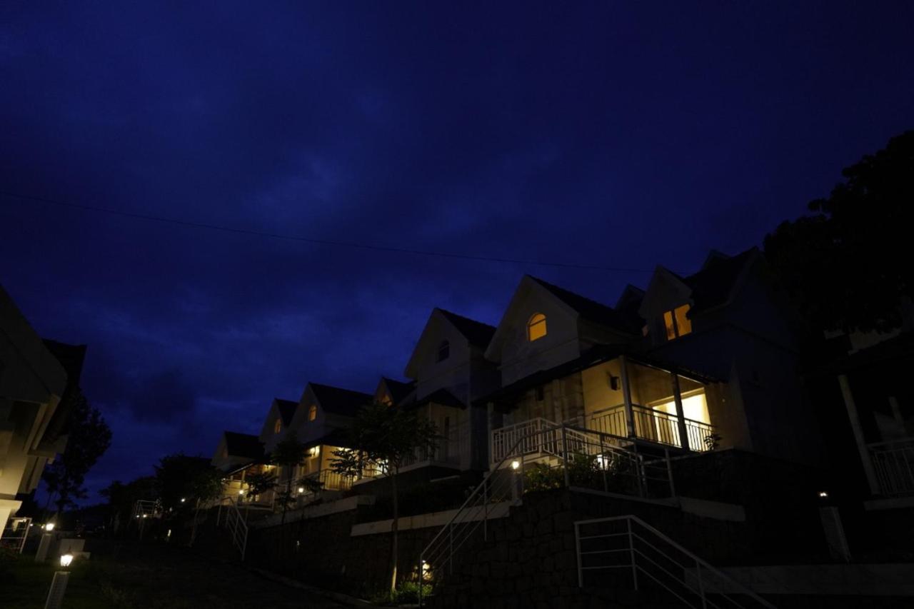 Mirth Hotels And Resorts Kanthalloor Exterior photo