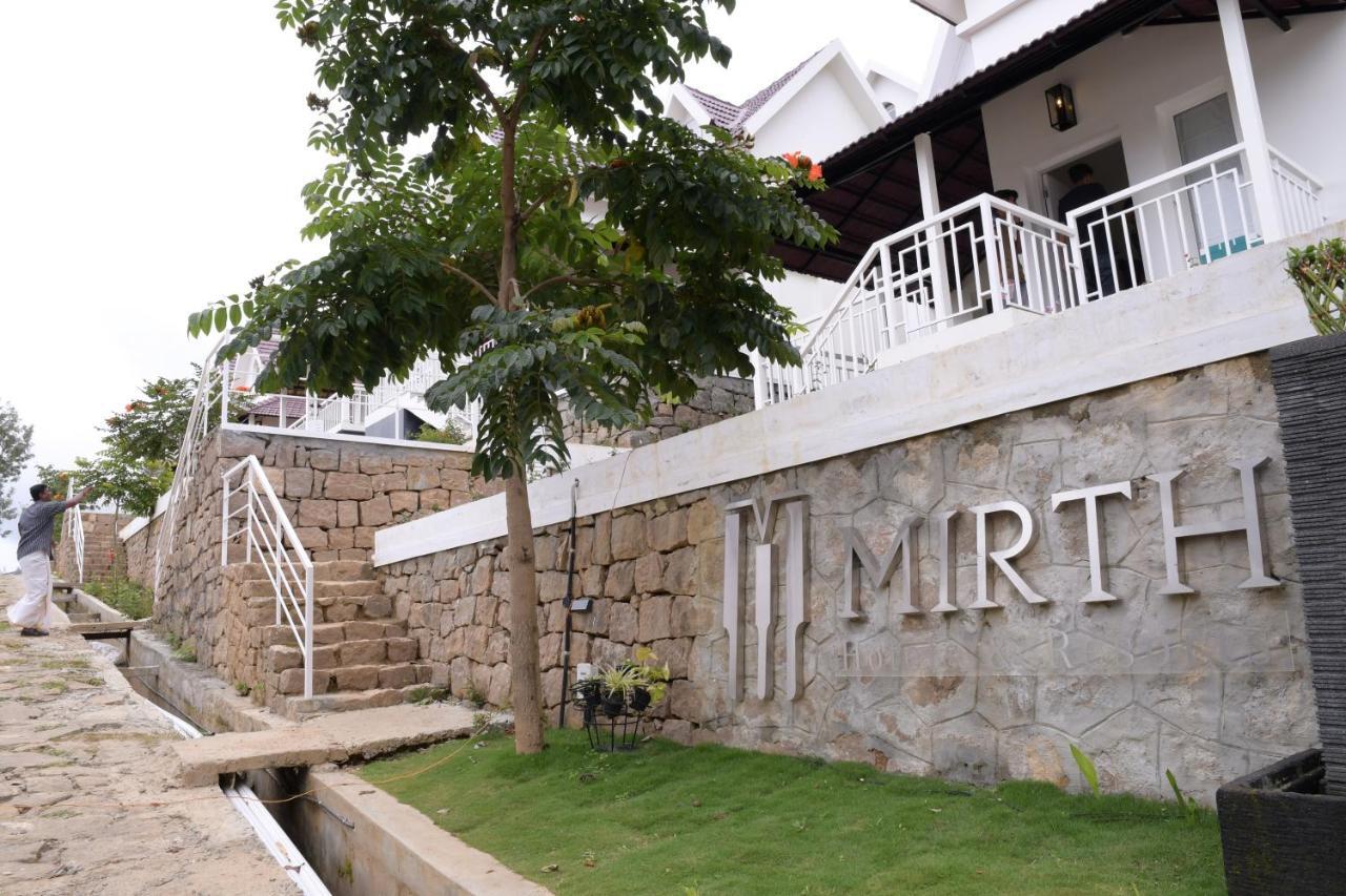 Mirth Hotels And Resorts Kanthalloor Exterior photo